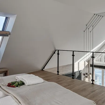 Hillside Vip Residence - Domki Przy Wyciagu - By Royal Aparts Karpacz Exterior photo
